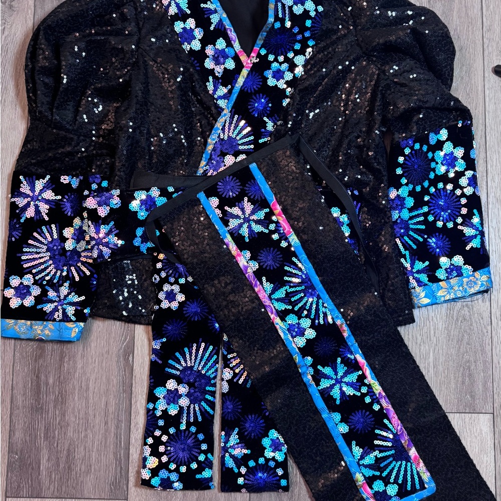 Hmong sequin Floral Women's Top - Black and Blue